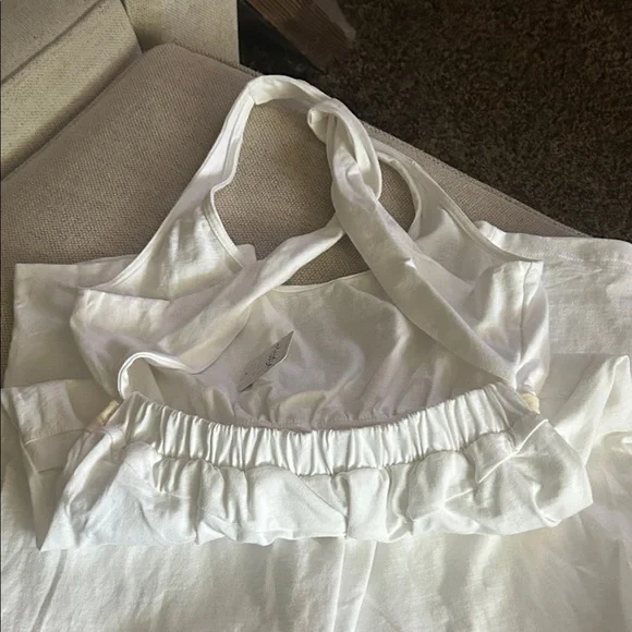 Free People White Jumpsuit with Cream Belt & twisted back, cotton has pockets - Picture 4 of 4